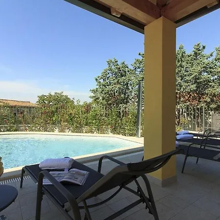 Hotel Iii - 2 Km From The